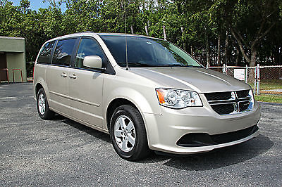 Dodge : Grand Caravan SXT 2013 grand caravan sxt clean carfax serviced warranty like odyssey sienna 2012