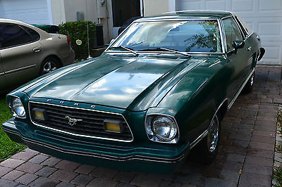 Ford : Mustang Cupe Classic Ford Mustang II 1977