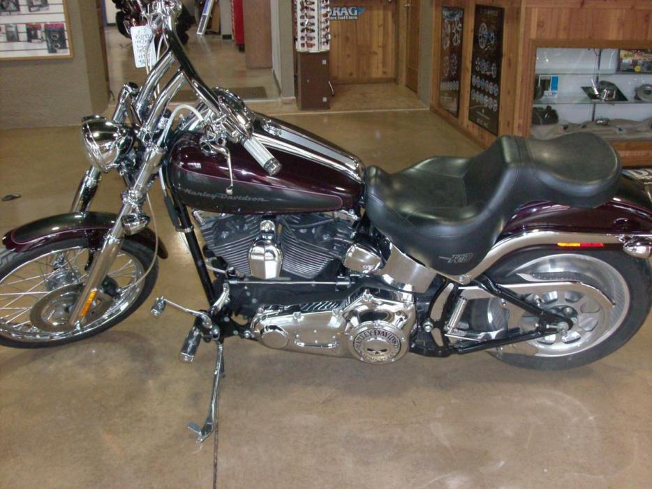 2005  Harley-Davidson  FXSTDI