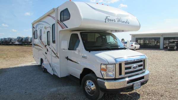 2016 Thor Motor Coach VEGAS 24.1 SLIDE-OUT TWIN/KING BED 3 TV'S 12.5MPG