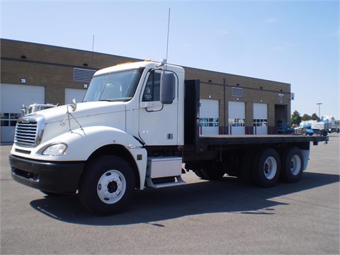 2007 Freightliner Columbia Cl12064st