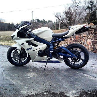 Triumph : Daytona Triumph Daytona 675 SE Special Edition 2010 LOW MILES