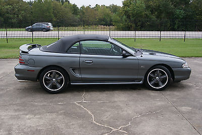 Ford : Mustang GT 1995 ford mustang gt coupe 2 door 5.0 l