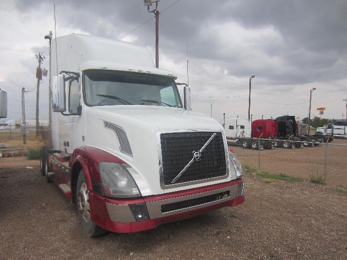 2010 Volvo (used) Vnm42t