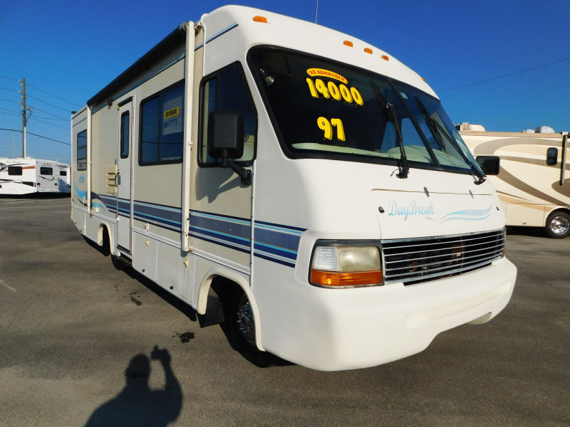 1997 Damon DAYBREAK 2740 GM CHASSIS NICE ONLY 33000 MILES