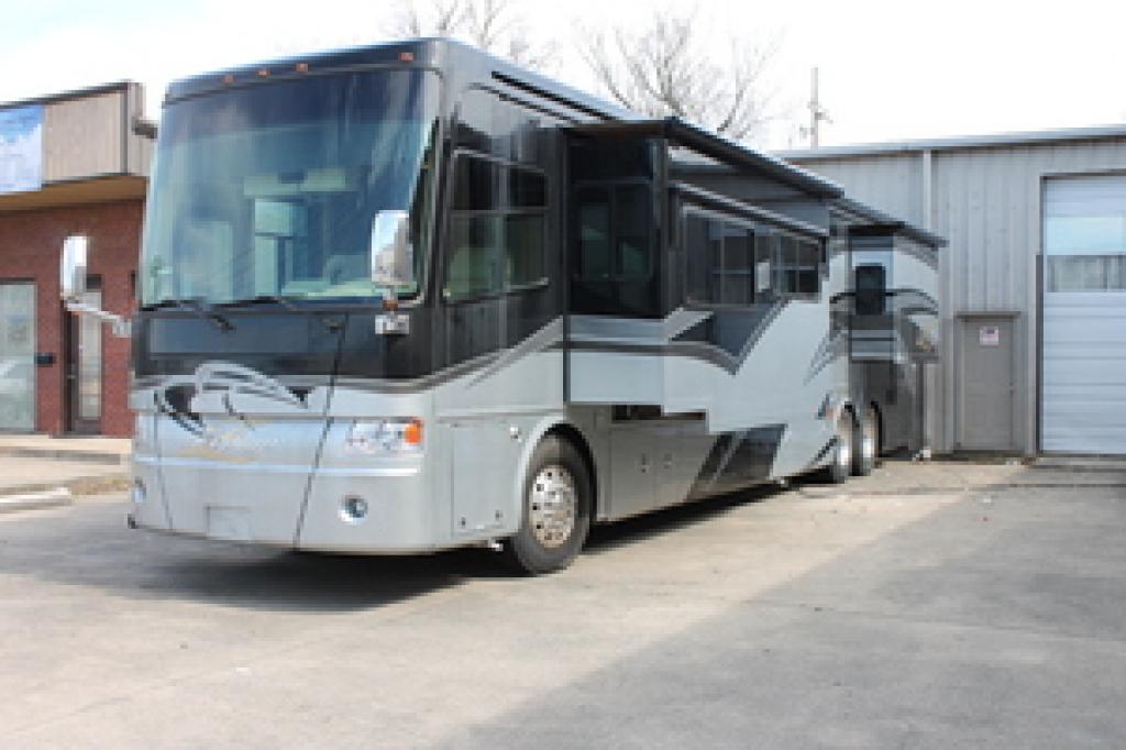 2007 Tiffin Motorhomes Zephyr 45QSZ