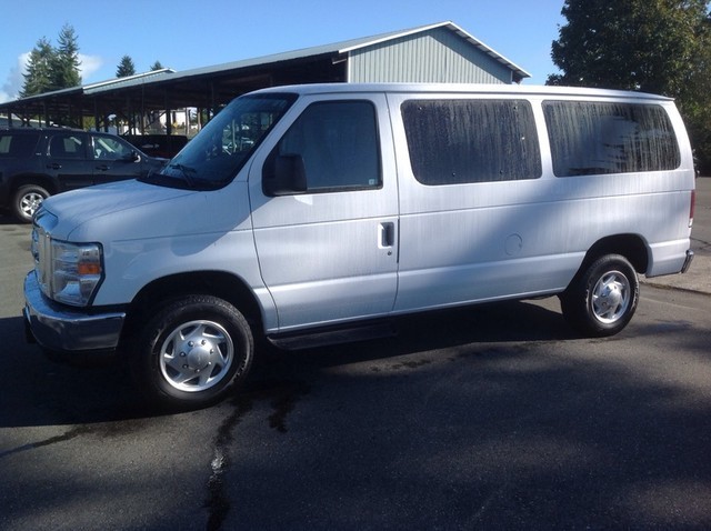 2010 Ford Econoline Wagon