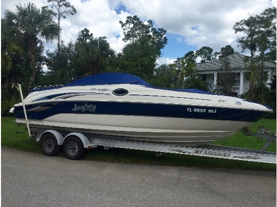 2004 Sea Ray 240 Sundeck