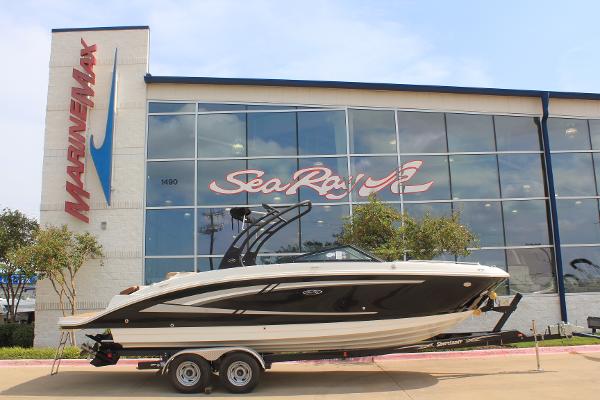 2016 Sea Ray 270 Sundeck