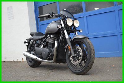 Triumph : Thunderbird Salvage Very EZ Accident Damage Repaireable Rebuildable Project Builder Look