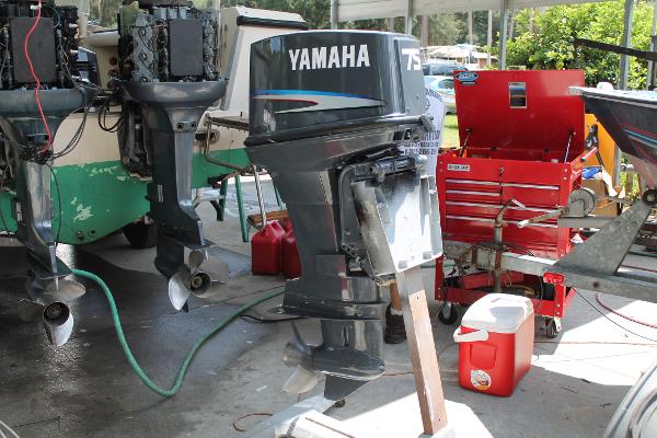 2000 YAMAHA 75 HP 2 STROKE Engine and Engine Accessories