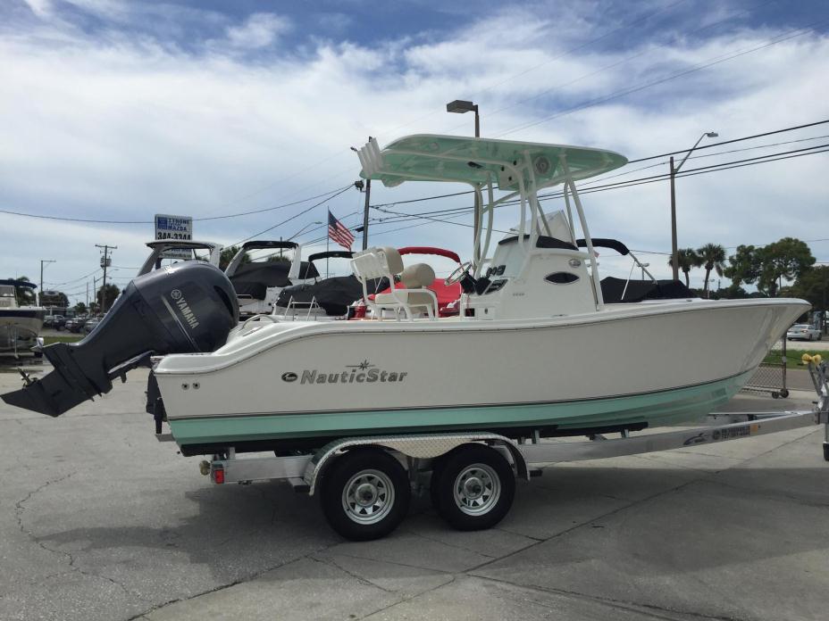 2016 NAUTIC STAR 2200xs