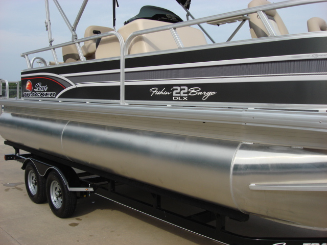 2015 Sun Tracker Fishing Fishin Barge 22 DLX