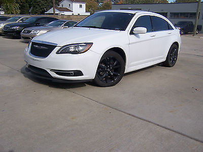 Chrysler : 200 Series limited s 2013