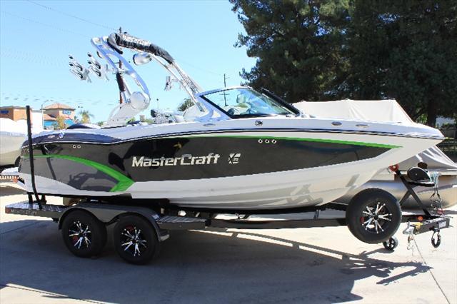 2015 Mastercraft Wakeboarding Boat X20