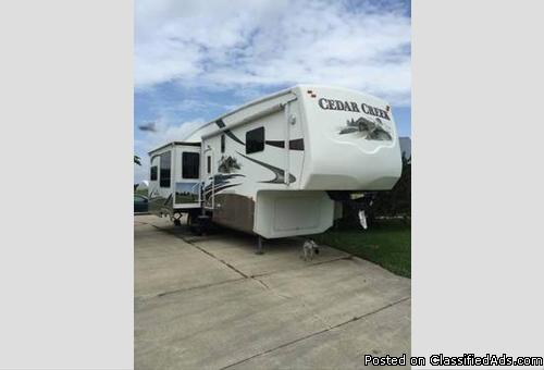 2007 Cedar Creek TK32