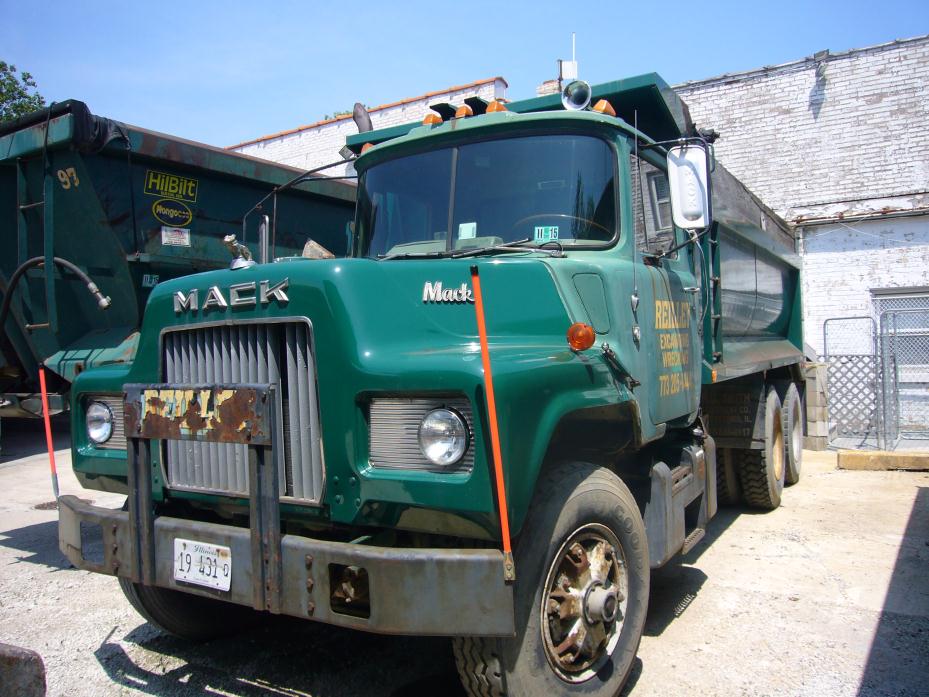 1974 Mack Dm685s