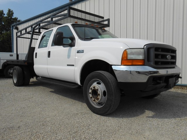2001 Ford F-450 Chassis Appleton City, MO