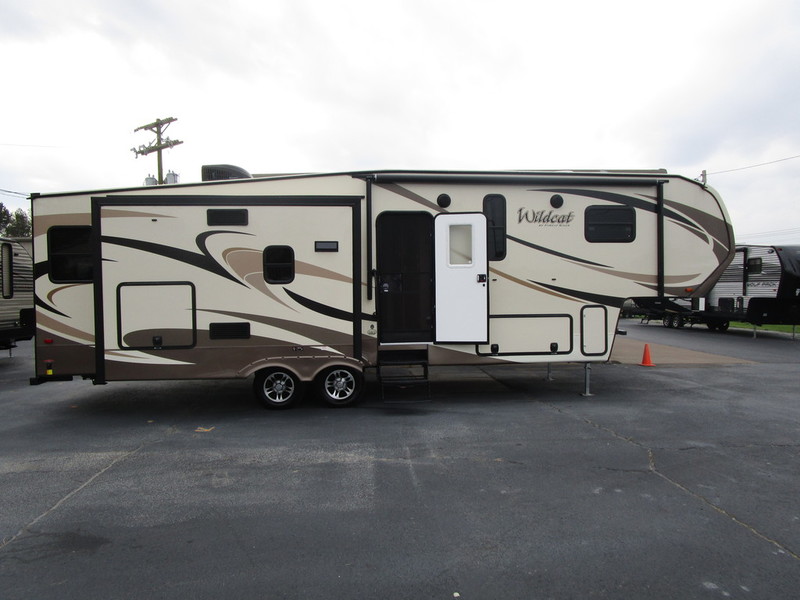 2016 Forest River Wildcat Fifth Wheels 29RLX