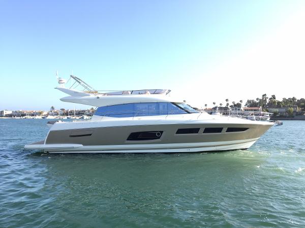 2016 Prestige 550 Flybridge