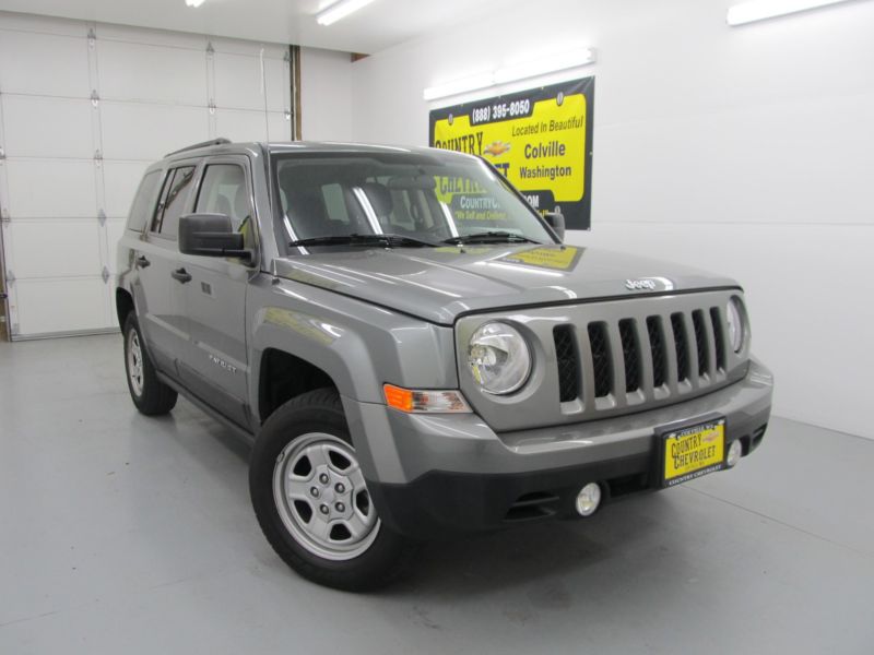 2013 Jeep Patriot Sport 4X4 ***ONE OWNER, NICE SUV***