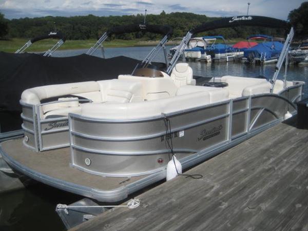 2013 Sweetwater 220 DL