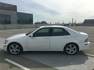 Lexus : IS Base Sedan 4-Door 2003 lexus is 300 mint condition 63 k miles white tan dealer maintained