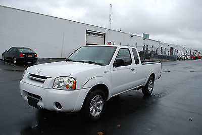 Nissan : Frontier XE Fantastic low mileage pickup!