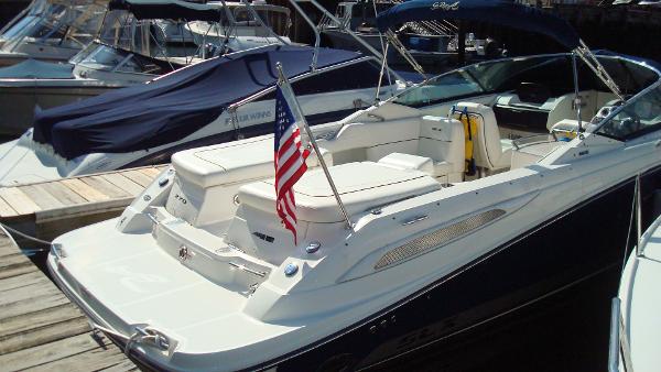 2008 Sea Ray 270 SELECT