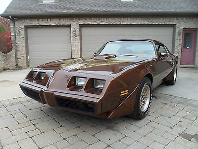 Pontiac : Trans Am DELUXE CAMEL 1979 trans am rust free 6.6 403