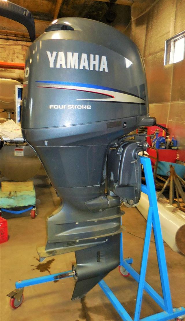 2011 YAMAHA BOATS ENGINE 150 HP Engine, 25