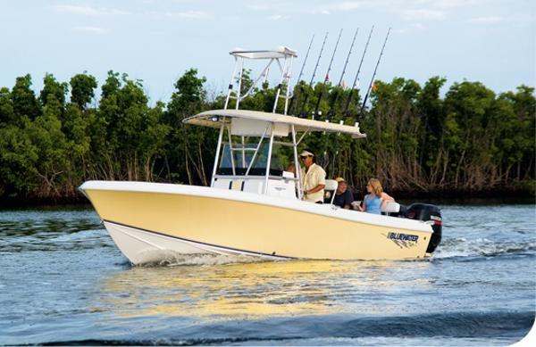 2015 Bluewater 2350 Center Console