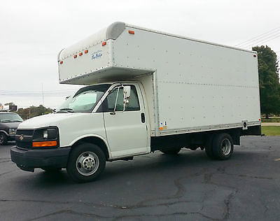 Chevrolet : Express 2004 chevrolet express 3500 cube van with overhang 1 owner 124 000 miles clean