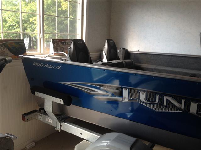 2015 Lund FISHING 1800 REBEL XL SPORT