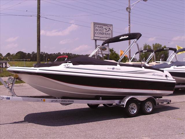 2015 Hurricane SUNDECK SPORT SS 201 OB