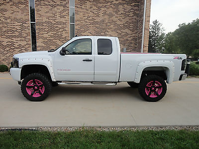 Chevrolet : Silverado 1500 LT Extended Cab Pickup 4-Door 2008 chevy silverado k 1500 4 x 4 lifted pinkerdo pink eddition sharp