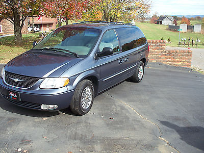 Chrysler : Town & Country LIMITED 2002 chrysler town country handicap van with bruno rear door electric lift