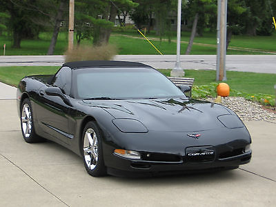 Chevrolet : Corvette 2dr 2000 corvette convertible 13 400 original miles