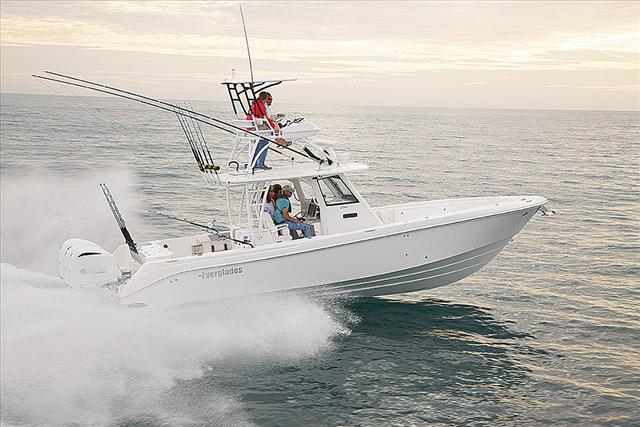 2015 EVERGLADES BOATS Offshore Fishing 355CC