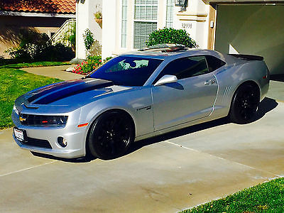 Chevrolet : Camaro 2SS/RS 2010 2 ss rs camaro 21 k miles ice silver with factory warranty till 2018
