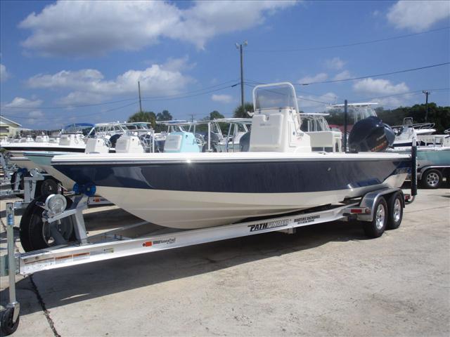 2015 Pathfinder Bay Boat 2300 HPS