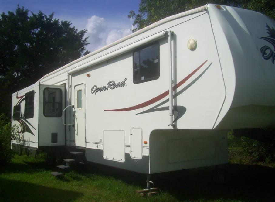 2006 Pilgrim International Open Road 376RL4S-5