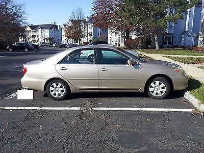 Toyota : Camry LE 2002 gold toyota camry