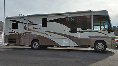 2007 Winnebago Voyage M-35A EXCELLENT Condition! 3 Slides! Power Awning!