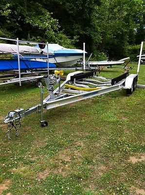 Rocket 2011 - 17-19ft Aluminum Boat Trailer