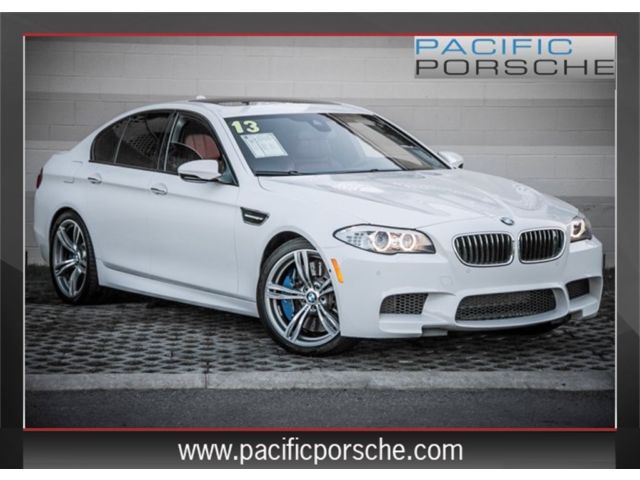BMW : M5 Base Base Manual 4.4L NAV CD Driver Assistance Package Executive Package 12 Speakers