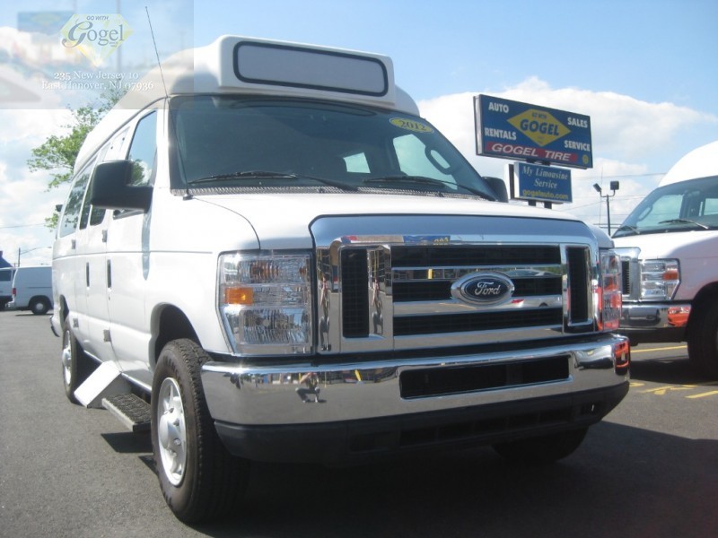 2012 Ford Econoline Cargo Van E-250 Ext Commercial