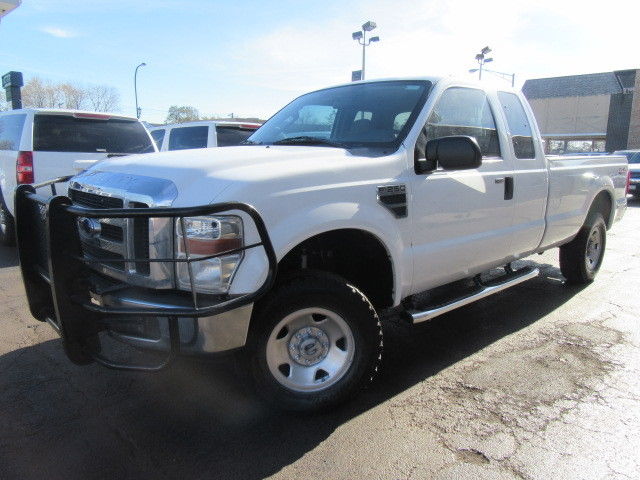 Ford : F-250 XLT 4X4 Supe White F-250 XLT Ext Cab Long Bed 81k TX Miles Tow Pkg Bed Liner Ex Fed PU