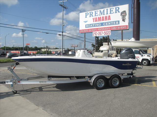 2015 NAUTIC STAR NauticBay 210 Coastal