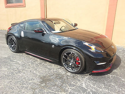 Nissan : 370Z TECH Nismo, Tech, Loaded, Navigation, Bose Stereo, Black with red trim, 2,400 miles